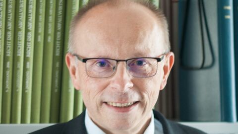 Helmut Schmidt neuer Vizepräsident des Verwaltungsgerichts Gießen