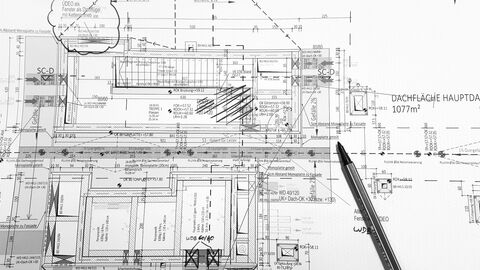 gezeichnete Architektenpläne für Neubau
